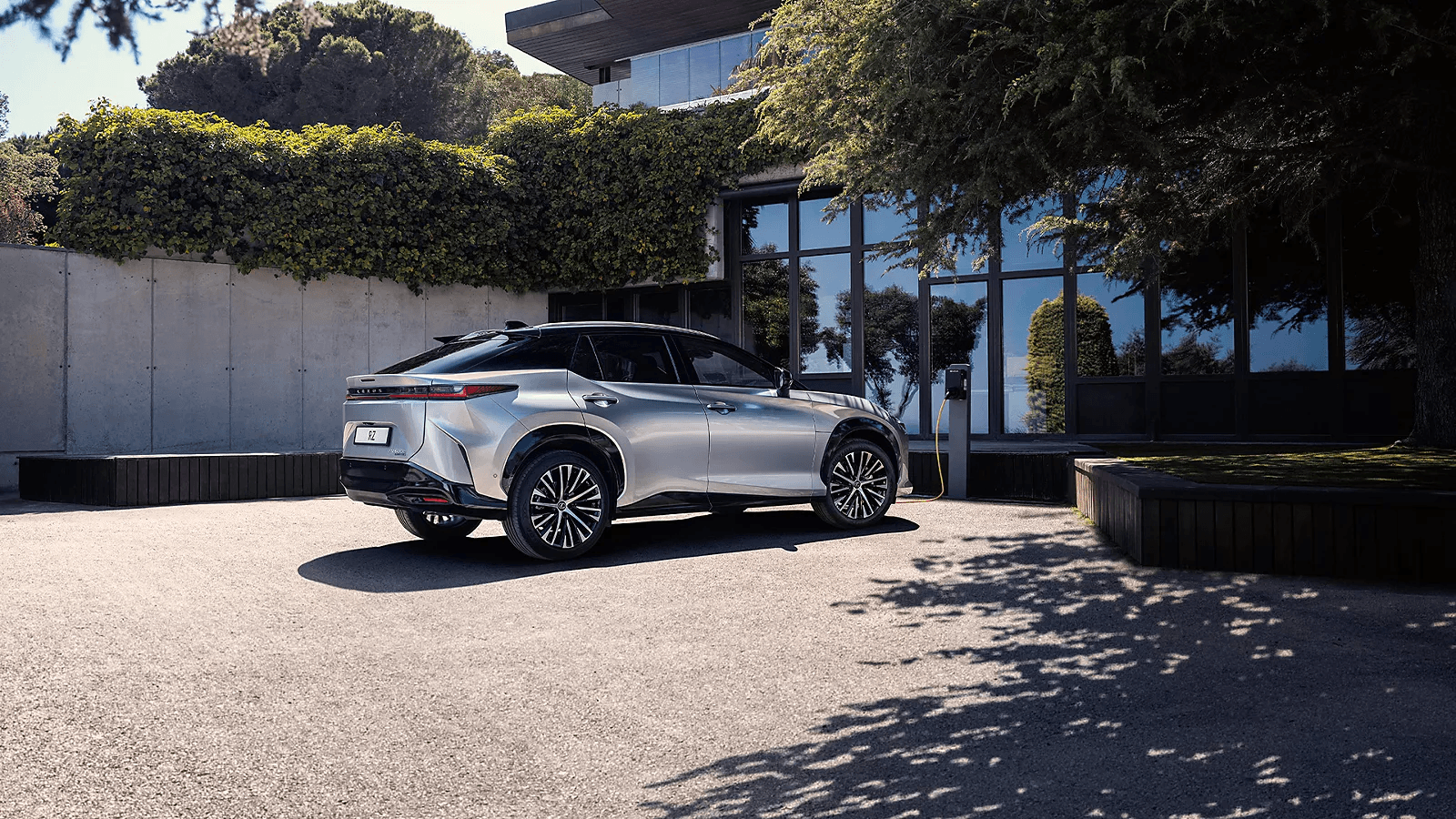 ELECTRIC POWER, THE LEXUS WAY