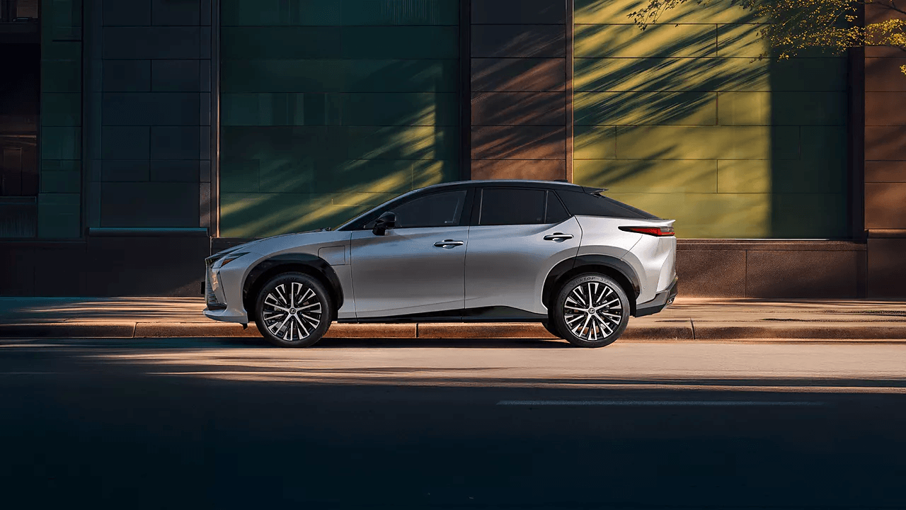 LUXURY OWNERSHIP, REIMAGINED